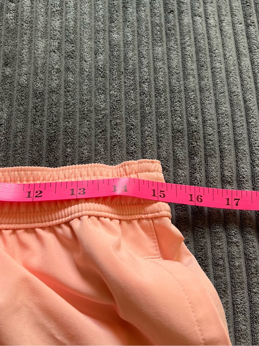 DSG Men’s Medium 2-in-1 Peach Running Shorts Lined Athletic Zip Pocket - Picture 3 of 10